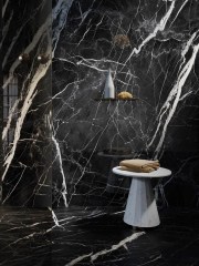 Porcelanosa Marquina Black Xlight