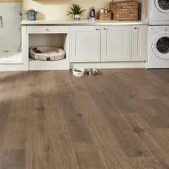 Designflooring Korlok Smoked Butternut Vinyl RKP8107 padlólap