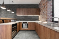 Keradom Urban Falburkolat 